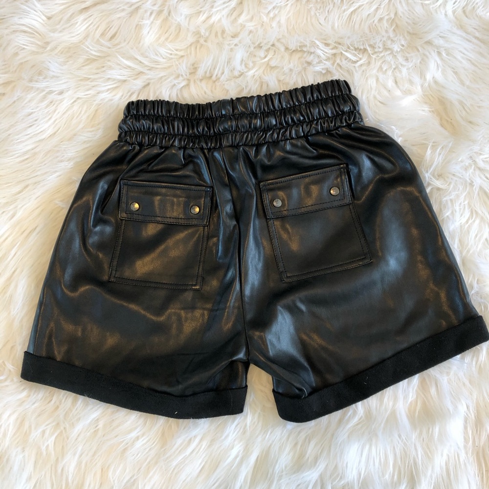 Shorts - Picture 7 of 11